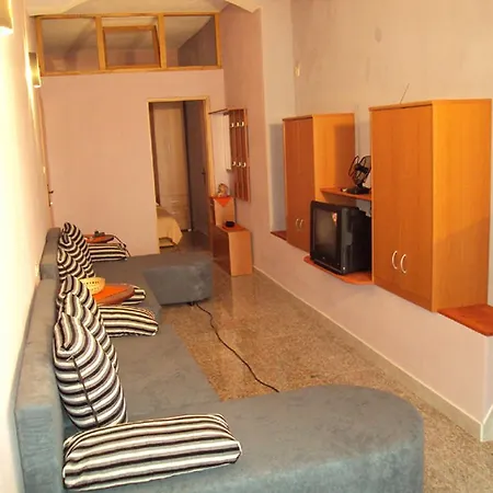 Maestral Guest house 3*